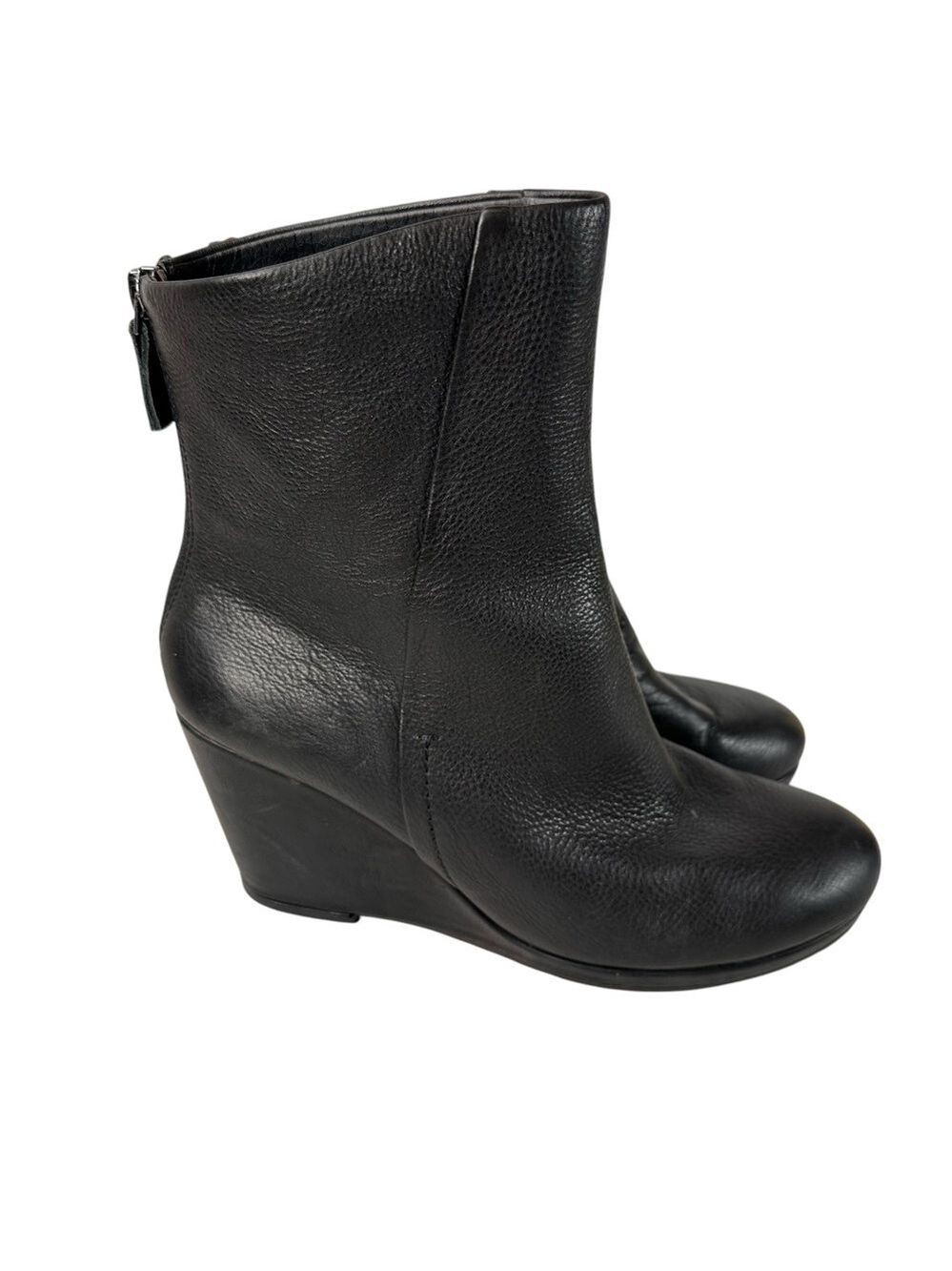 NakedFeet Amavi Black Leather Wedge Boots Women’s 9M Comfortcore Casual Footwear
